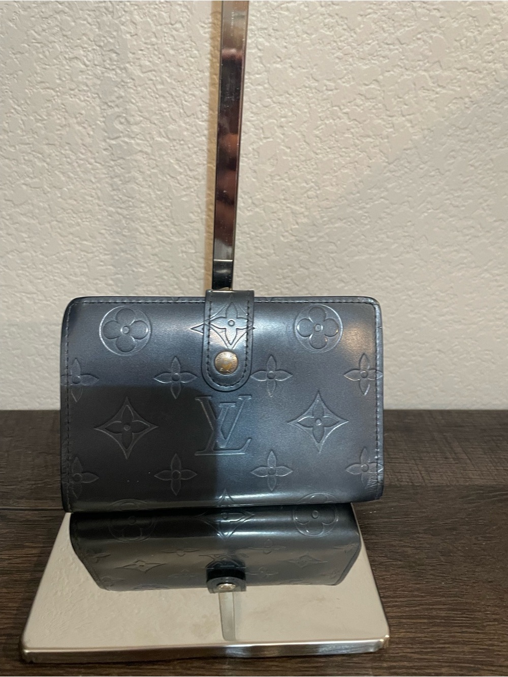 Louis Vuitton Gray Monogram Vernis Leather Wallet